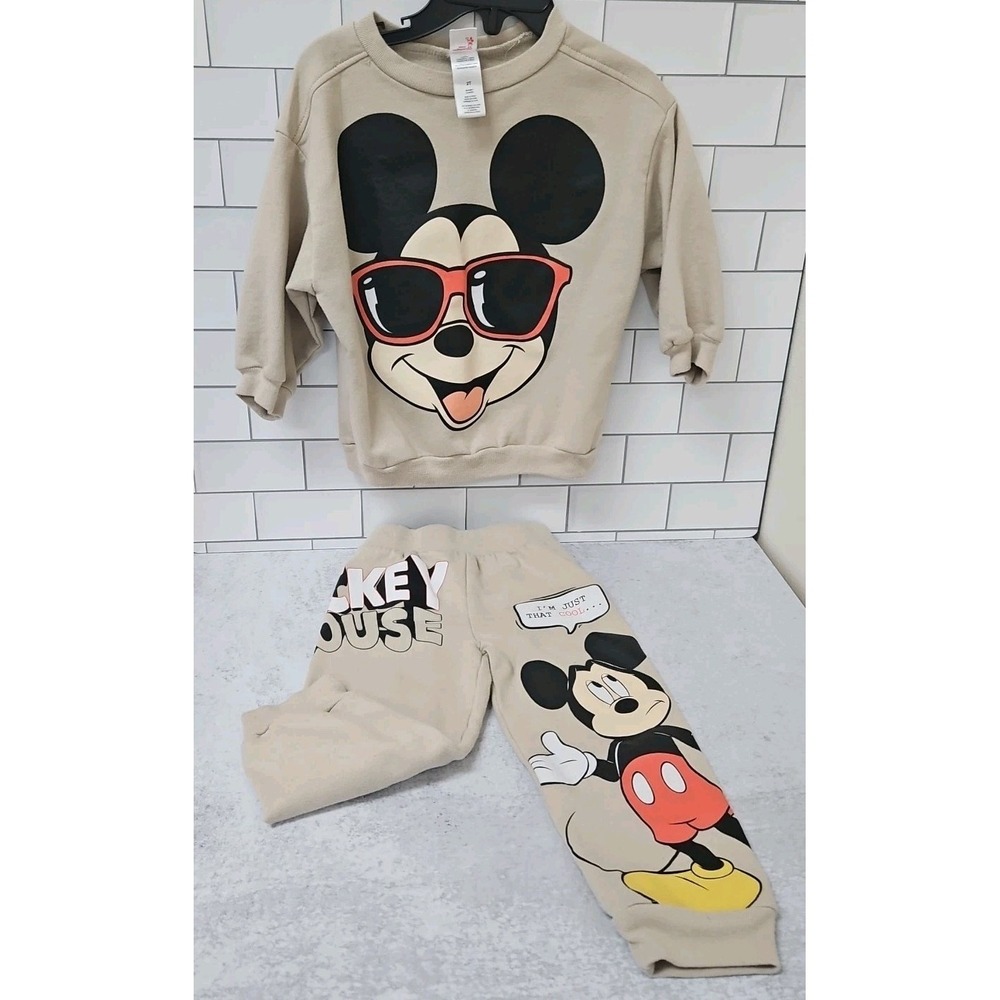 Disney Junior  Size 2T Mickey Mouse - Pullover Sweat Shirt & Pants Set